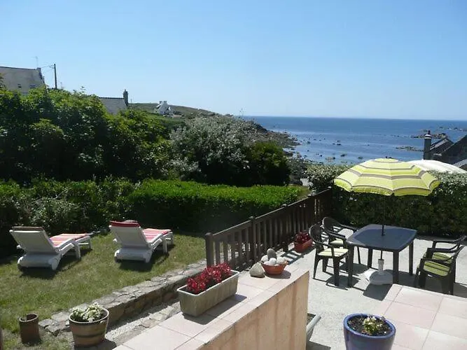 Holiday home Semi-Detached House With Sea Views, Porspoder